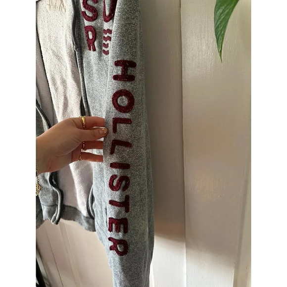 Hollister Women’s size large gray Hoodie - Picture 3 of 12